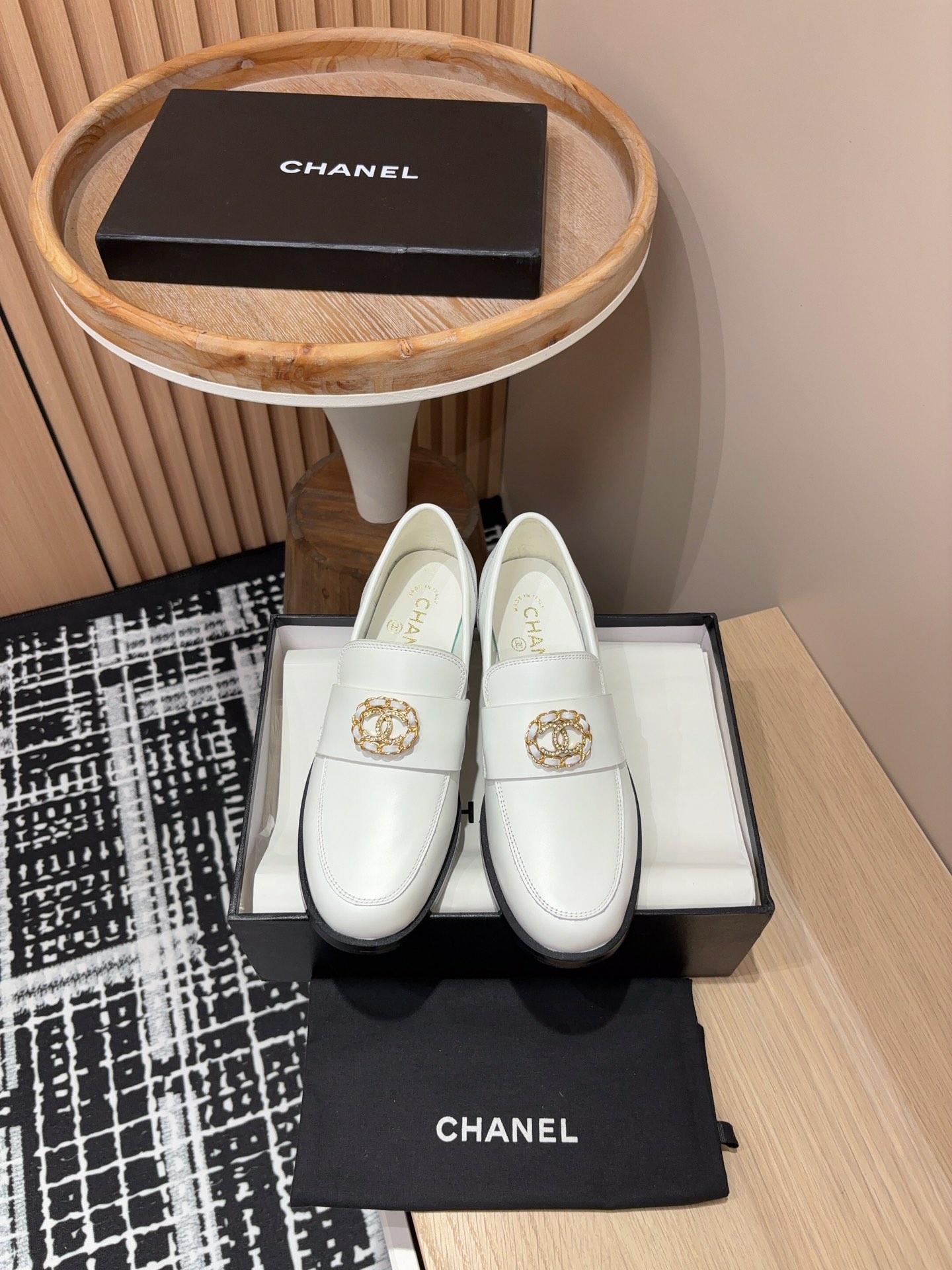 Chanel Haute Couture Classic Luxury Leather Shoe Loafer Shoes Ref 8