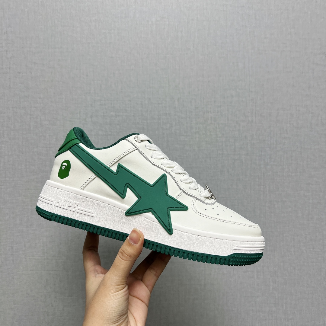A BATHING APE BAPE STA Sneakers: Classic Model Revived with Vibrant Colors