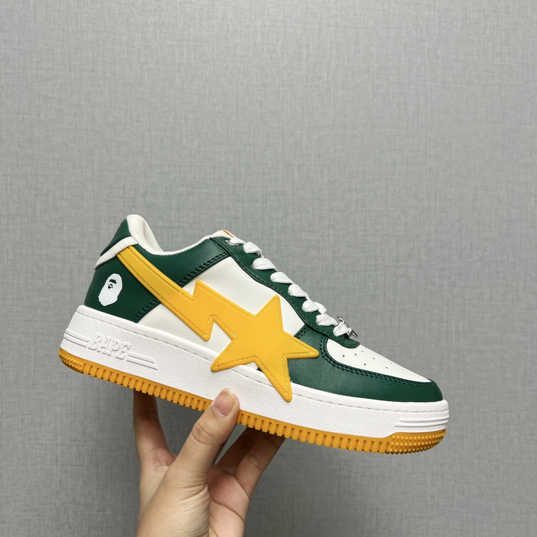 A BATHING APE BAPE STA Sneakers: Classic Models with Great Colors