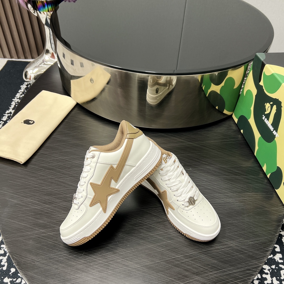 A BATHING APE Revives Classic BAPE STA Sneakers with New Colorful Versions - 图片 2