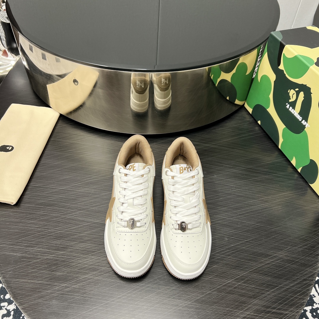 A BATHING APE Revives Classic BAPE STA Sneakers with New Colorful Versions - 图片 9