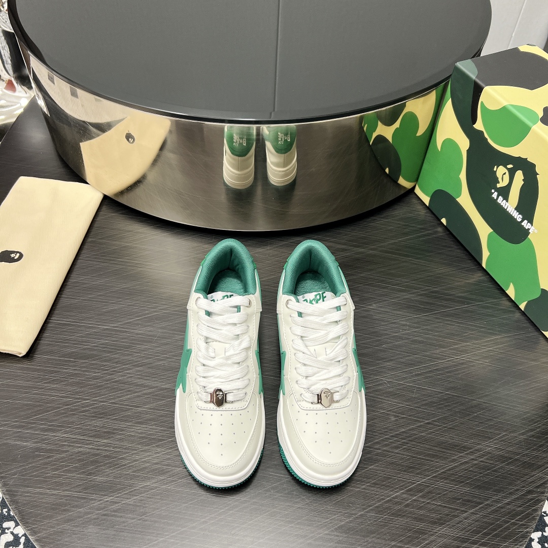 A BATHING APE: Classic BAPE STA Sneakers Return with Vibrant Colors - 图片 9