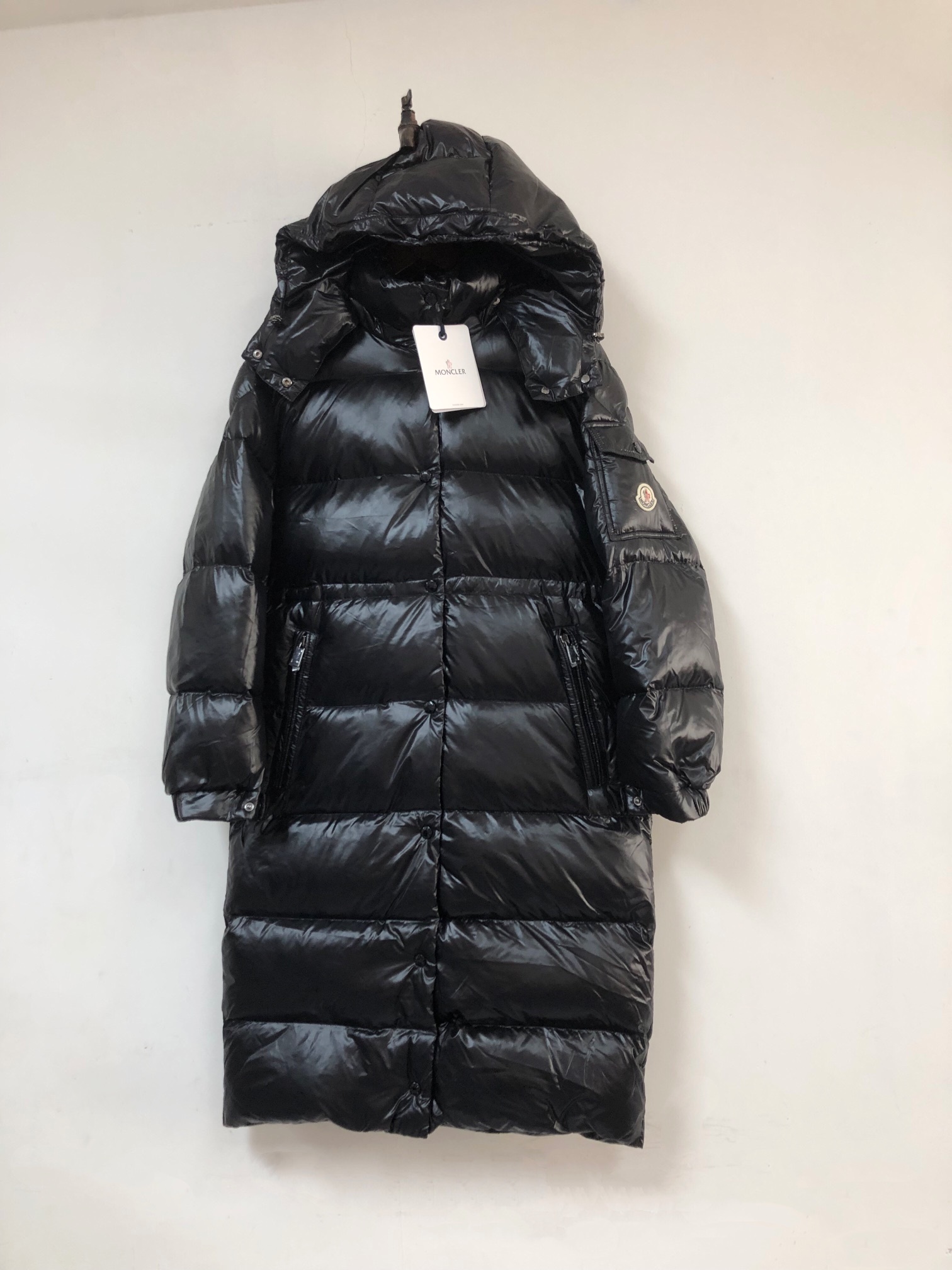 💚——————女款MONCLER. 蒙口 冬季新款女士长款连帽羽绒服专柜同步在售🛒Cavettaz长款羽