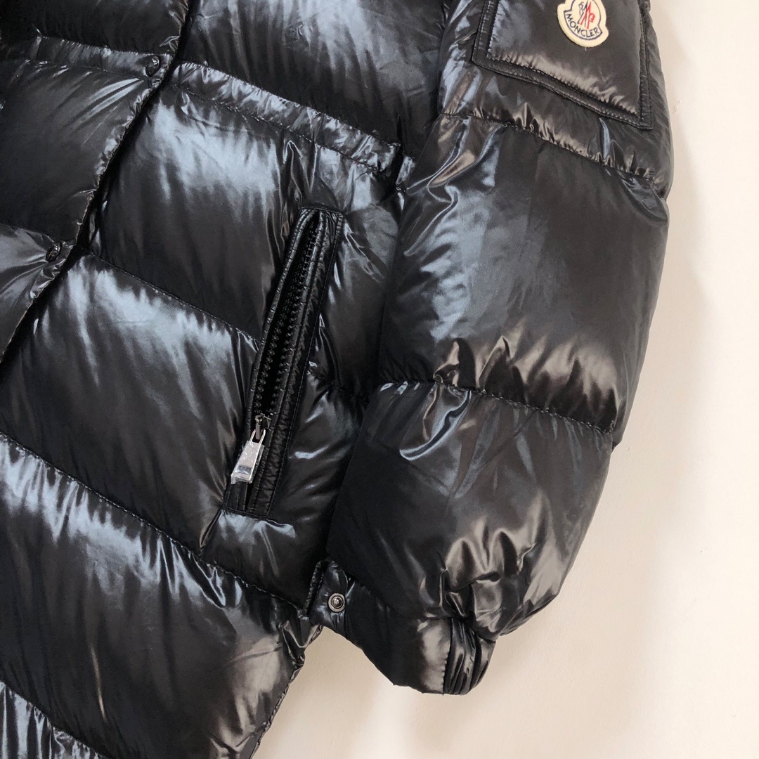 💚——————女款MONCLER. 蒙口 冬季新款女士长款连帽羽绒服专柜同步在售🛒Cavettaz长款羽