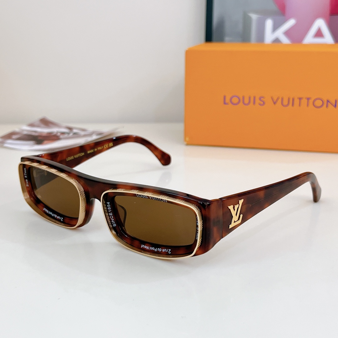 LouisVuittoModel:Z2388USize57-24-135