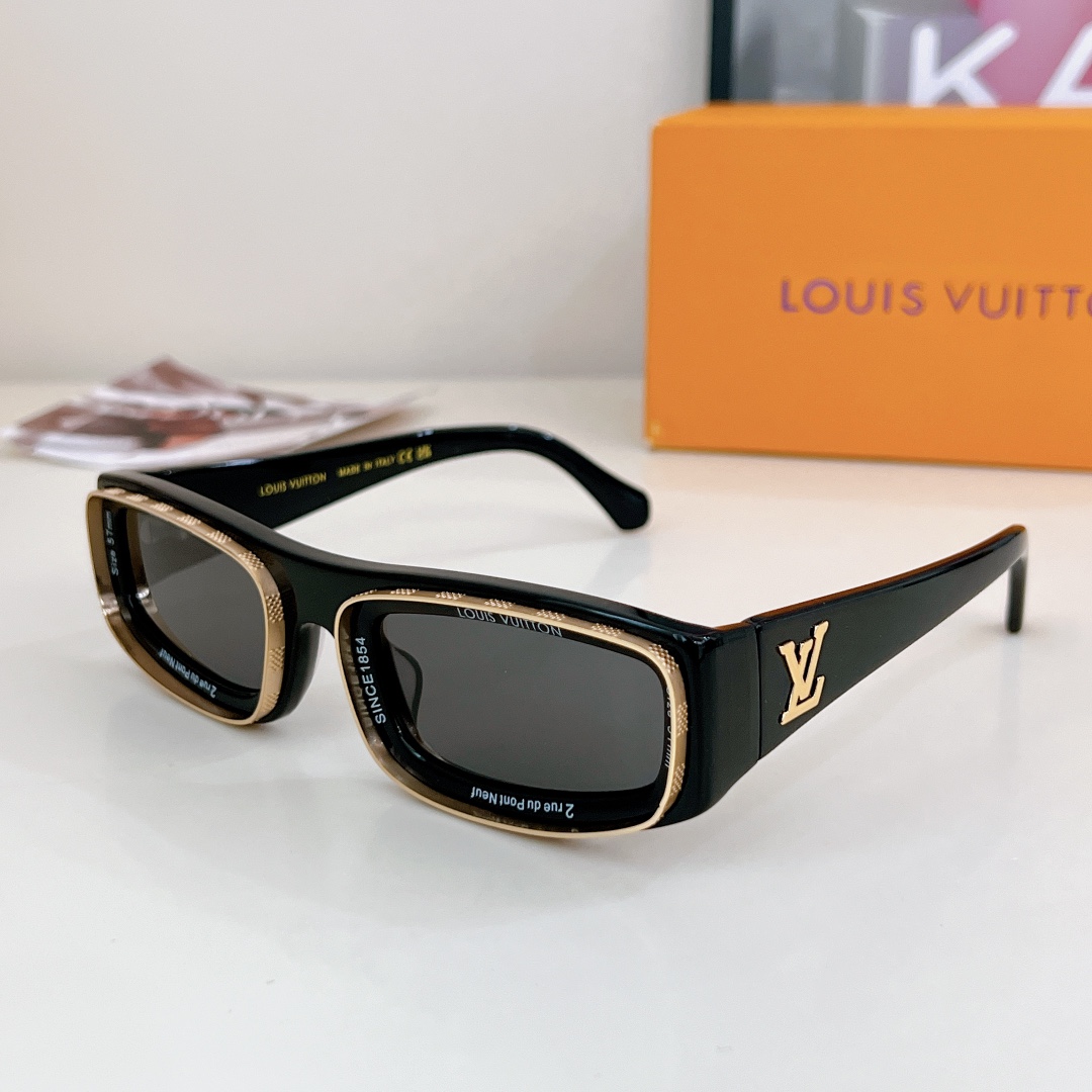 LouisVuittoModel:Z2388USize57-24-135