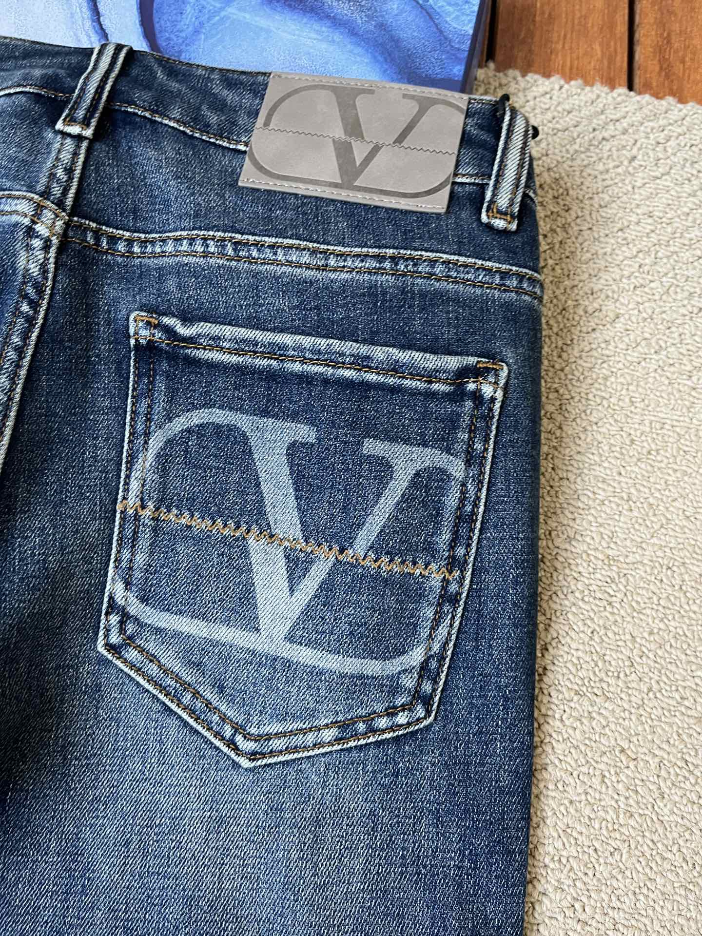路易威登 Louis Vuitton 高定典藏名品高定成衣时装外套连衣裙衬衫T恤 #A9A3B653 8