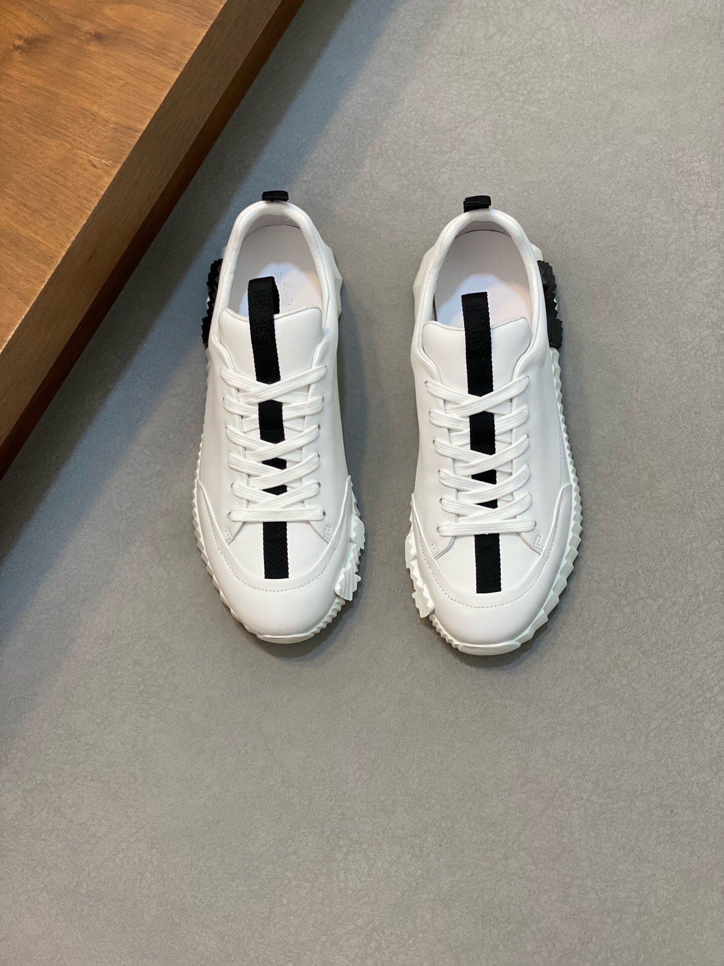 NO:219553,Brand HERMES original color matching, size 38-44 customized 38.45 price, new Hermes style, boutique sports shoes, upper cowhide, fabric, full cowhide, footbed, cowhide, full dynamic original, Hermes comfortable sole, simple and generous sports and casual, Hermes casual shoes, hermes, hermes, sneakers, cowhide19860909品牌HERMES 颜色原版配色 码数38-44定做38.45 价格 材质爱马仕新款 精品运动鞋 鞋面牛皮配布打造全牛皮垫脚牛皮内里版型时尚 动感十足原版 爱马仕舒适大底 简洁大方运动休闲,爱马仕 休闲鞋,hermes,hermes,sneakers,cowhide,Men's shoes