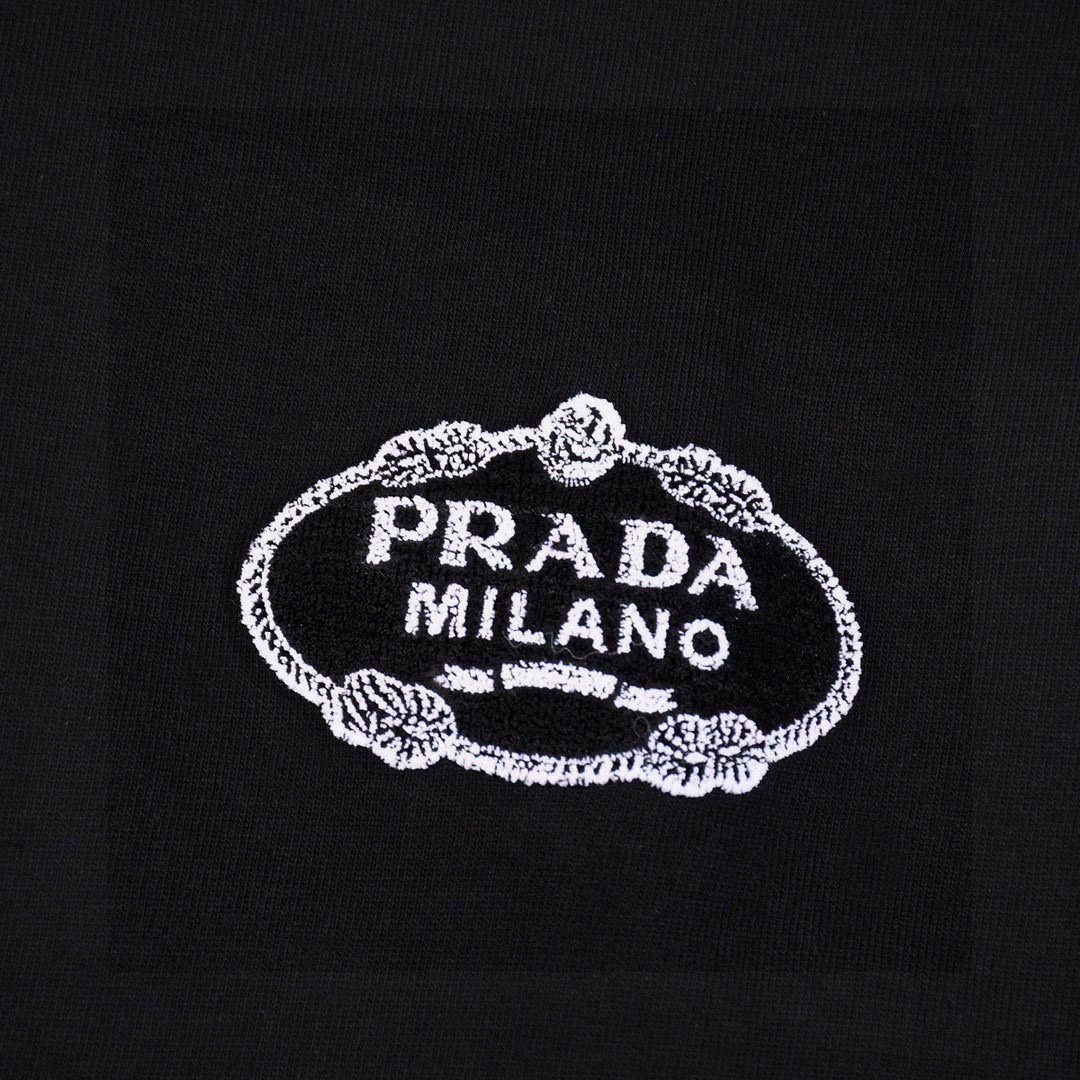 普拉达/Prada 夏季新款高端品质 经典字母图标牙刷绣圆领短袖T恤