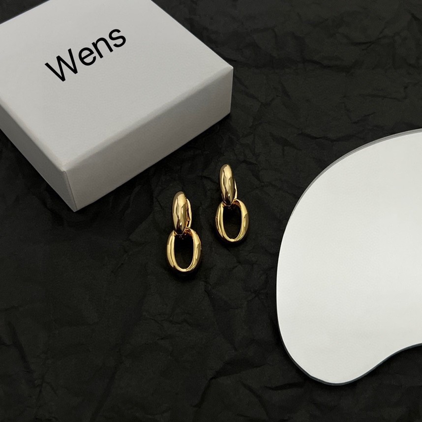 【】Wens  耳环  爆款新品 精致耐看 华丽登场，整体细节非常令人惊喜，典雅而时尚，突显法式高雅气息