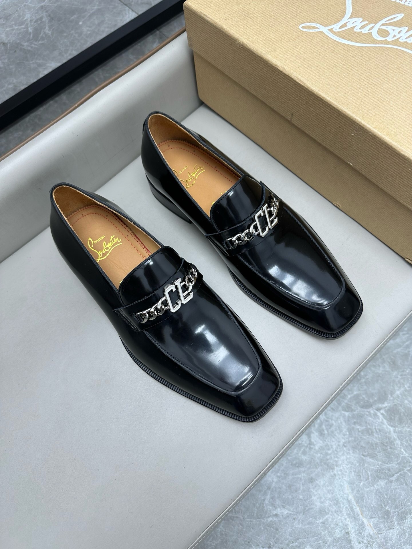 NO:217251,Brand C L color original color matching code number 39-44 customized 38.45.46 price Material Cristy Rubto top-level original single product!  High-end quality uppers are imported original cowhide fabric. Luxurious and noble combination with water-dyed cowhide original mold (original leather sole) high quality worth owning, CL leather shoes, christian louboutin, christian louboutin, cowhide, Leather soles19860909品牌C L 颜色原版配色 码数39-44定做38.45.46 价格 材质克里斯提·鲁布托顶级·原单货！高端品质鞋面采用进口原版牛皮面料 奢华高贵的搭配水染牛皮里原版开模（真皮大底）高品质值得拥有,CL皮鞋,christian louboutin,christian louboutin,cowhide,Leather soles,Men's shoes