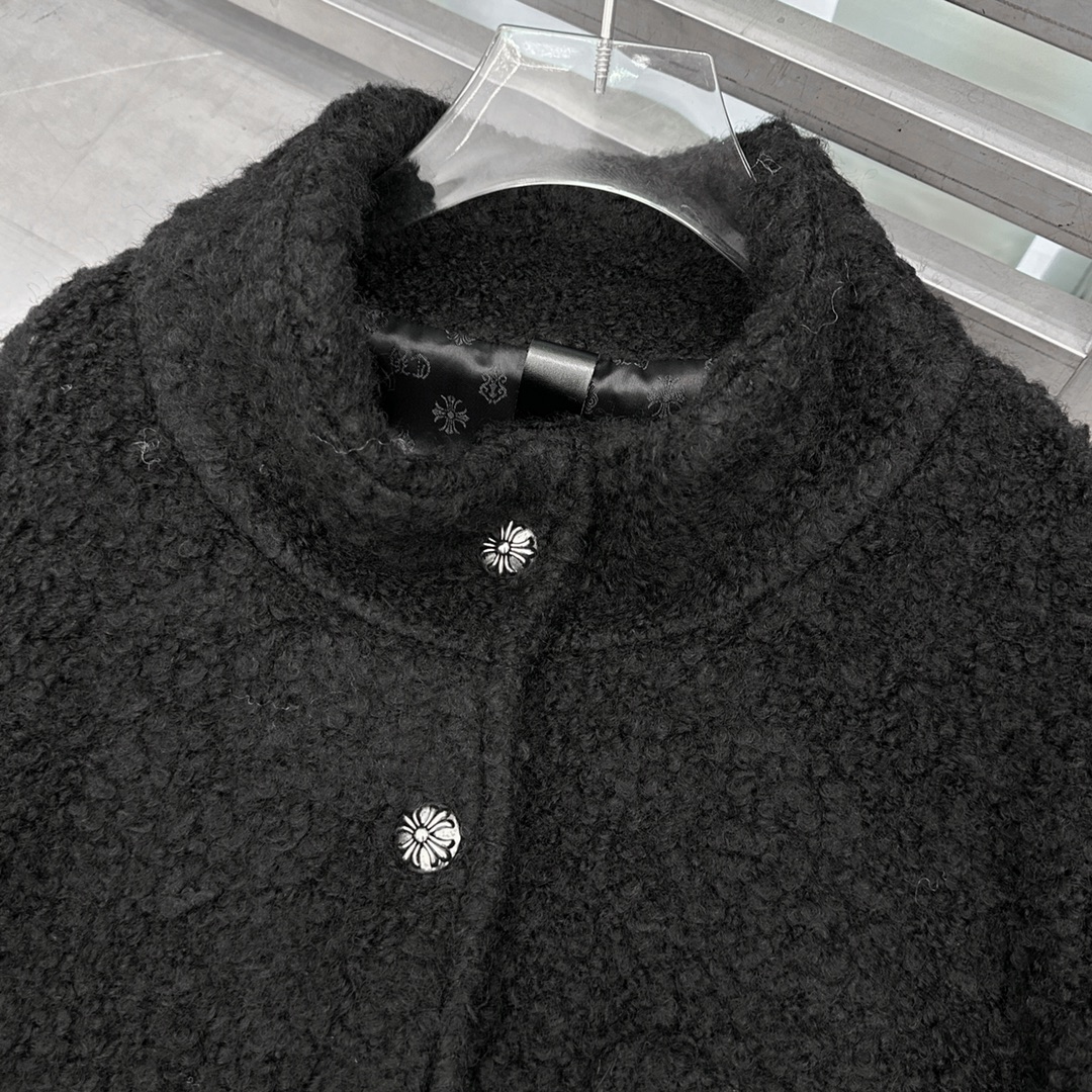 克罗心✝️｜新款粗纺外套，60%羊毛🦙面料，柔软顺滑手感细腻，内胆采用定制提花面料，质感拉满，搭配开模定