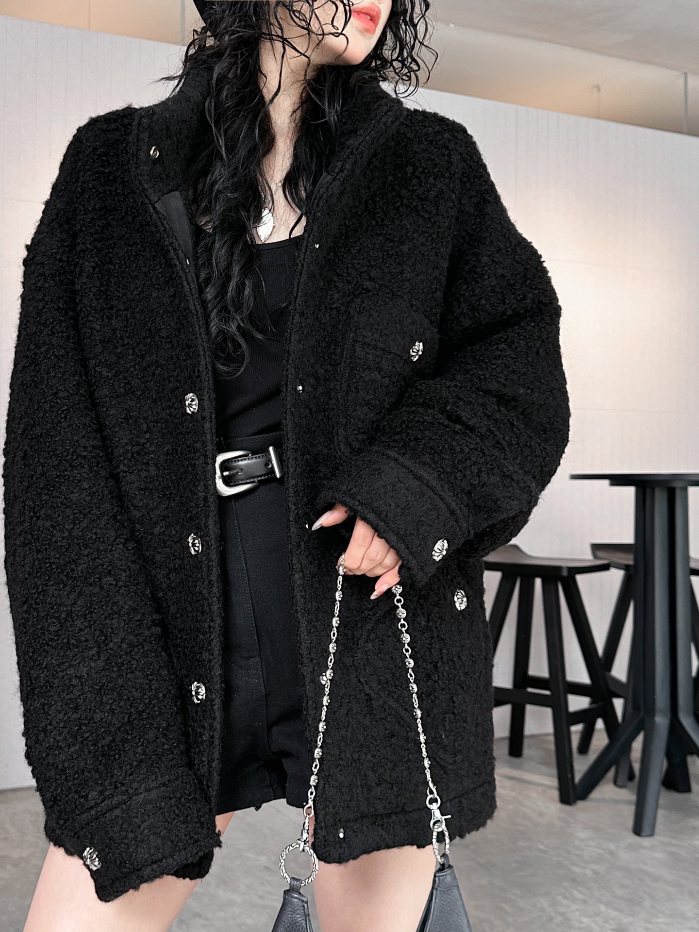 克罗心✝️｜新款粗纺外套，60%羊毛🦙面料，柔软顺滑手感细腻，内胆采用定制提花面料，质感拉满，搭配开模定