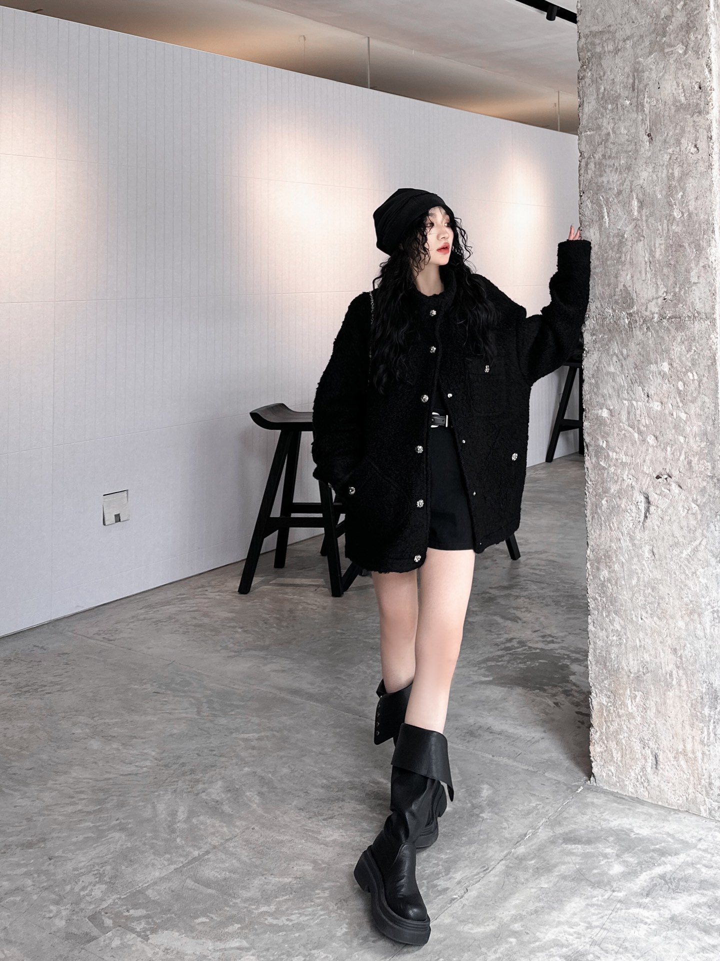 克罗心✝️｜新款粗纺外套，60%羊毛🦙面料，柔软顺滑手感细腻，内胆采用定制提花面料，质感拉满，搭配开模定