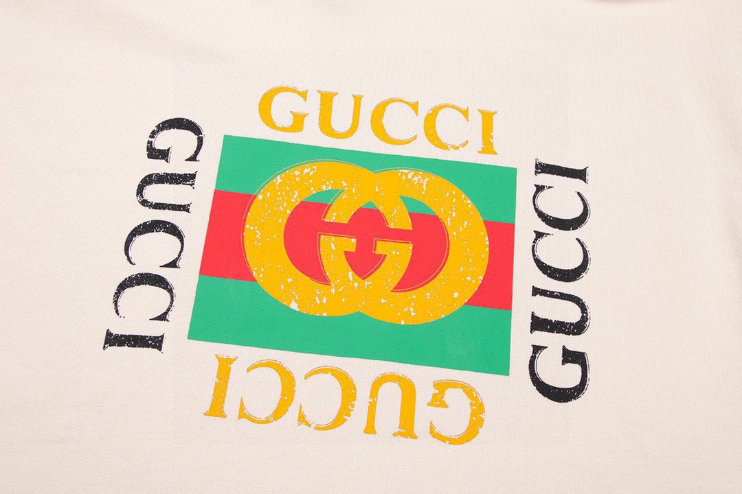 古驰/Gucci 秋冬新款 经典方块字母做旧印花连帽卫衣