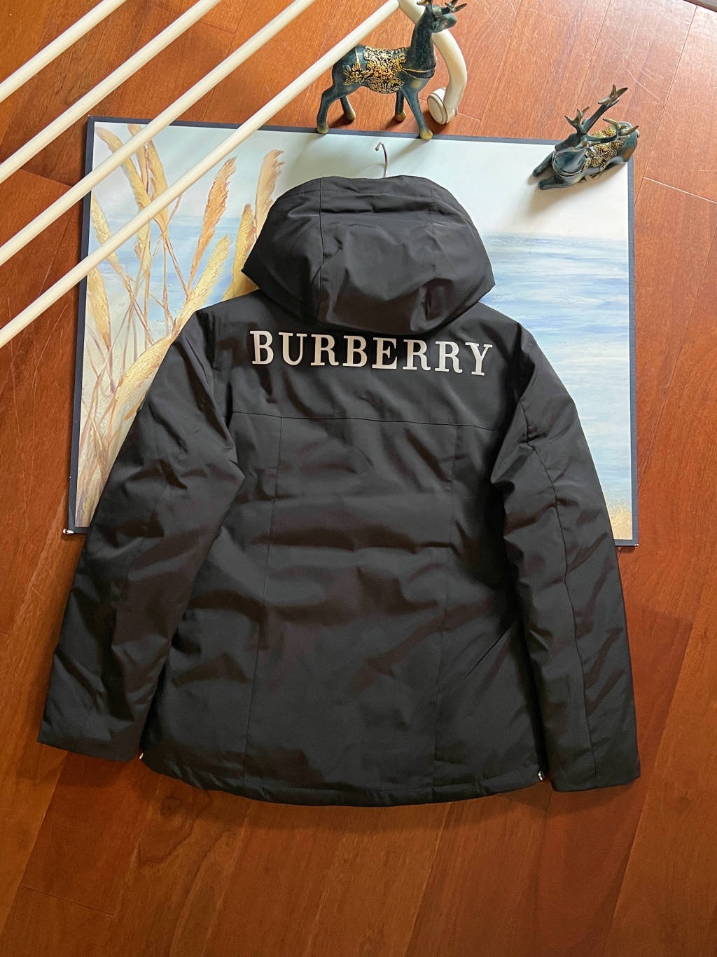 高品质顶级版本BURBERRY/巴宝莉男士连帽3M反光羽绒服英国皇室御用品牌！英国以及欧洲等国的高端限定