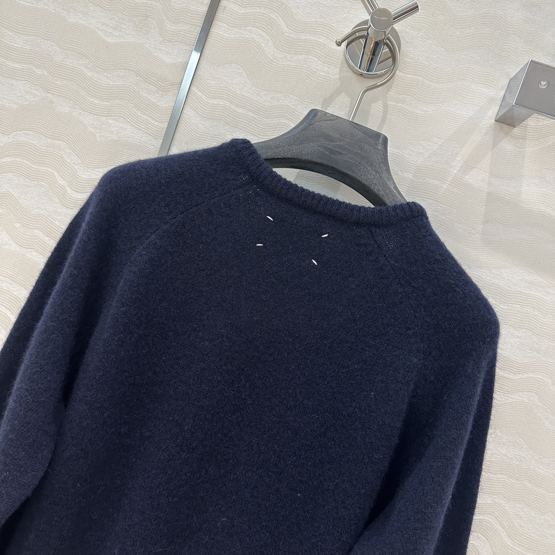 High-Quality Single-Handed Female Wool Suit with V-Collar and Oversize Top - 图片 9