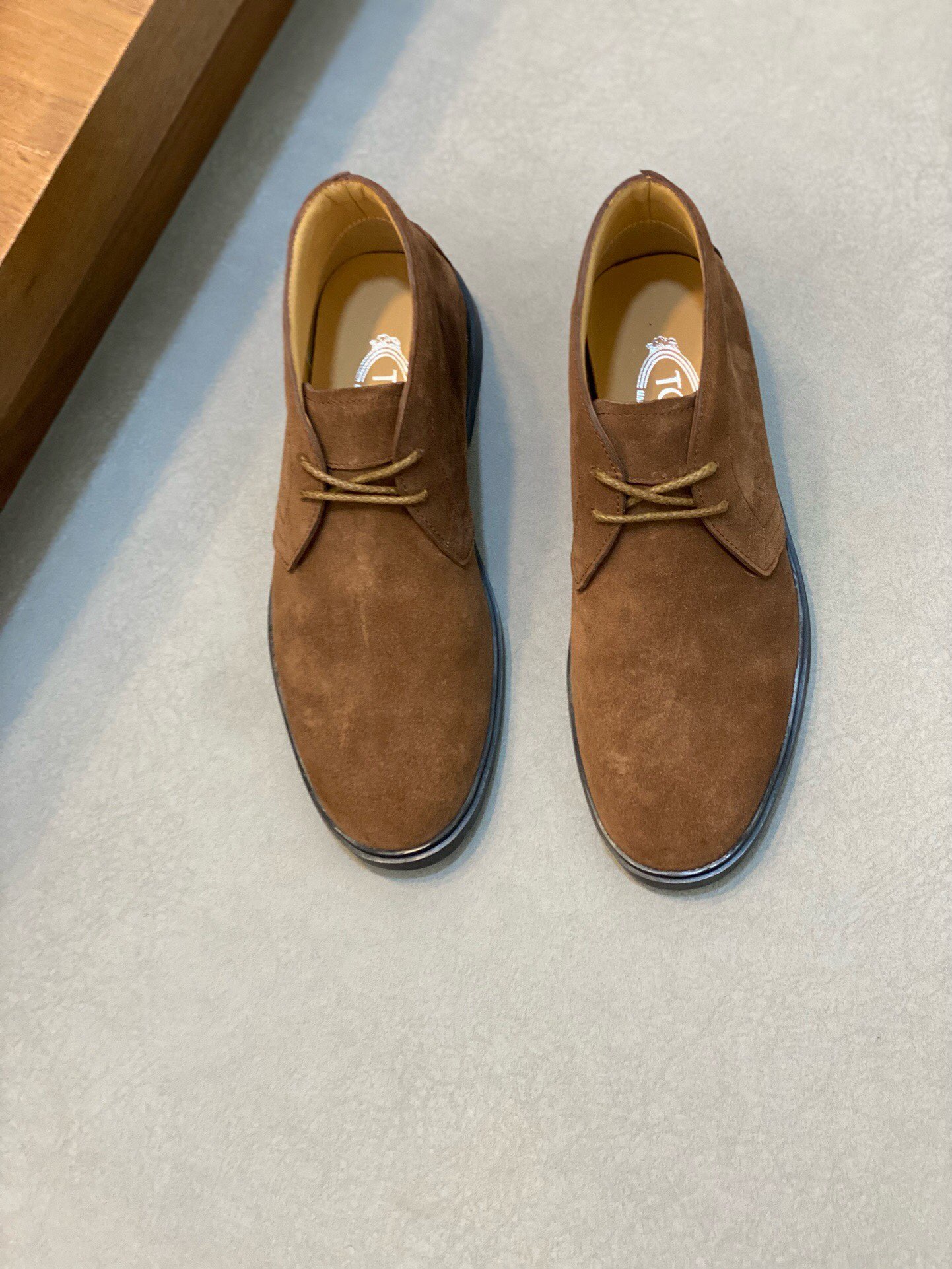 NO:219681,Brand TOD'S color original color matching 39-44 customized 45 price Material Todds men's new style high top casual shoes with strong texture   cowhide inner comfortable and breathable   original mold opening custom rubber outsole market highest quality, TOD'S men's boots, Tod's, boots, cowhide19860909品牌TOD'S 颜色原版配色 码数39-44订做45 价格 材质托德斯男士 新款 高帮 休闲鞋 采用头层牛皮皮质感极强 牛皮内里 舒适透气 原版 开模 定制 橡胶大底市场最高品质,TOD‘S男靴,Tod's,boots,cowhide,Men's shoes