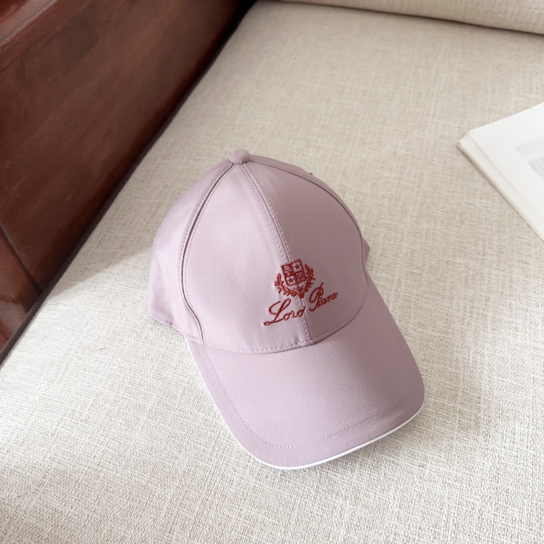 

Loro Piana(诺悠翩雅) 新款高版本棒球帽，大牌同步，超好搭配，出货！