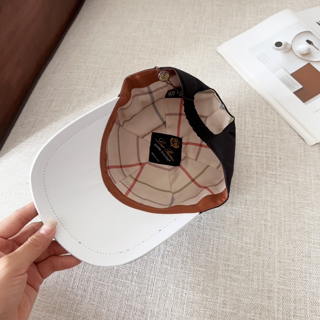 

Loro Piana(诺悠翩雅) 新款高版本棒球帽，大牌同步，超好搭配，出货！