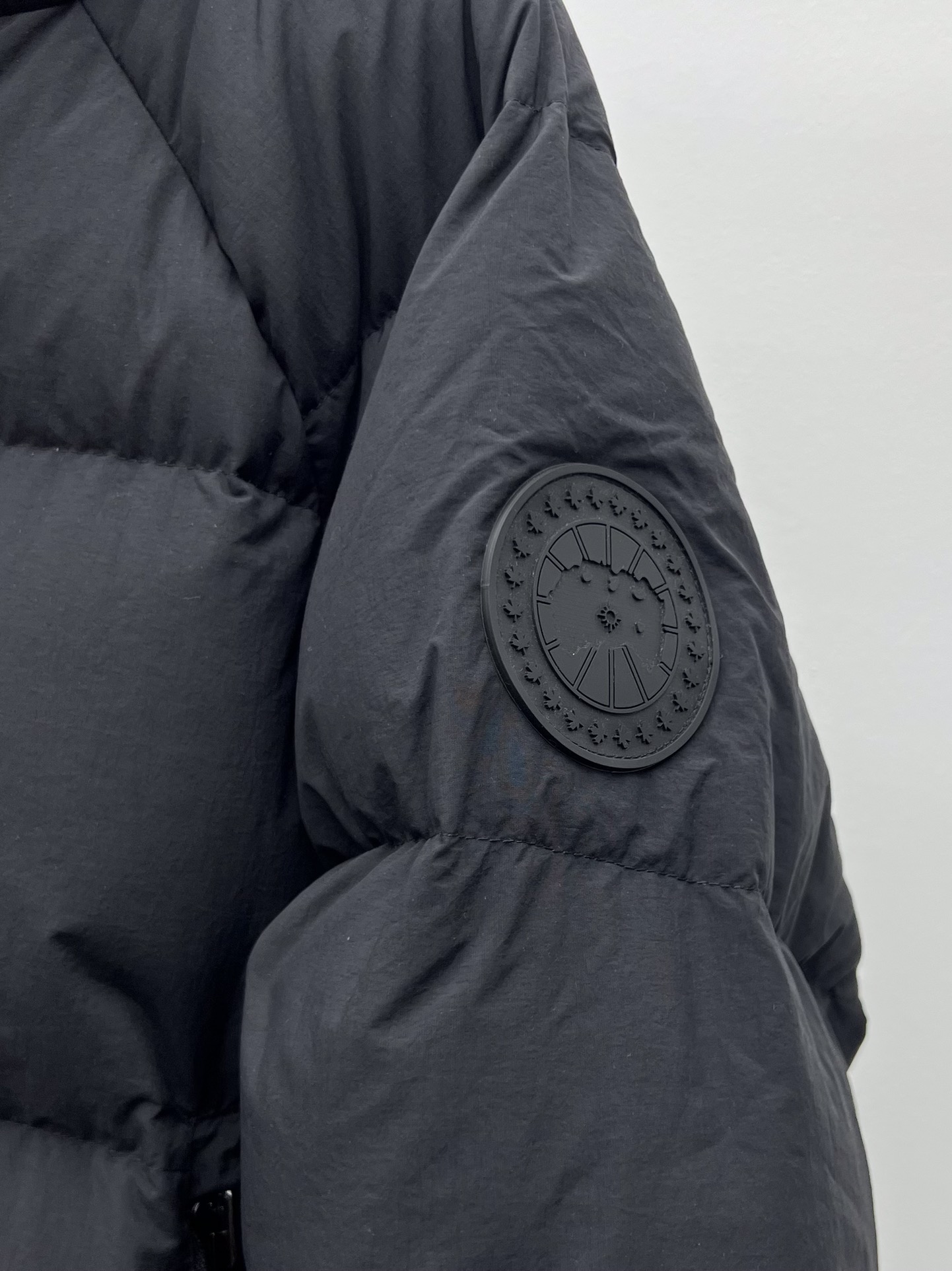 “High-Performance Female Winter Suit with Cordura Fabric and 90% Duck Down” - 图片 3