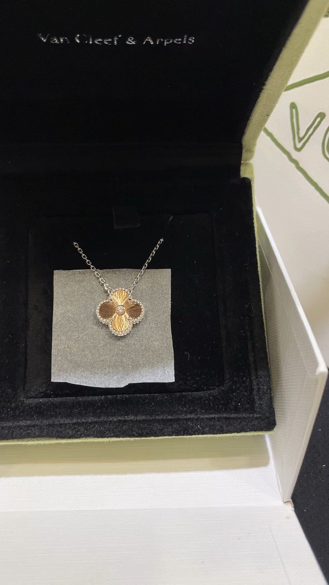 Van Cleef & Arpels vca24年圣诞限量·四叶草项链