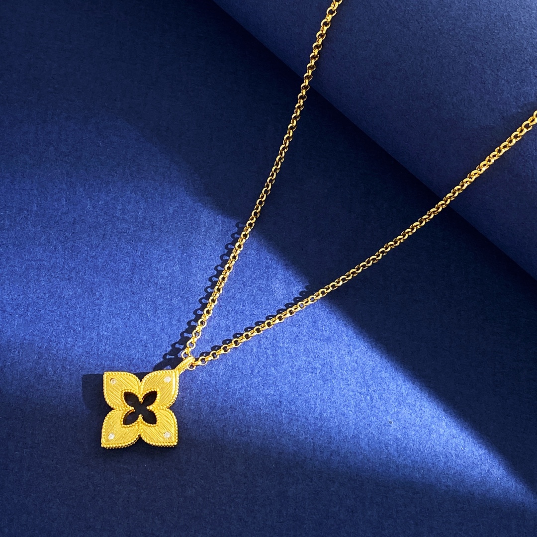 Roberto Coin Princess Flower necklace yellow gold with diamond accents 18 inch