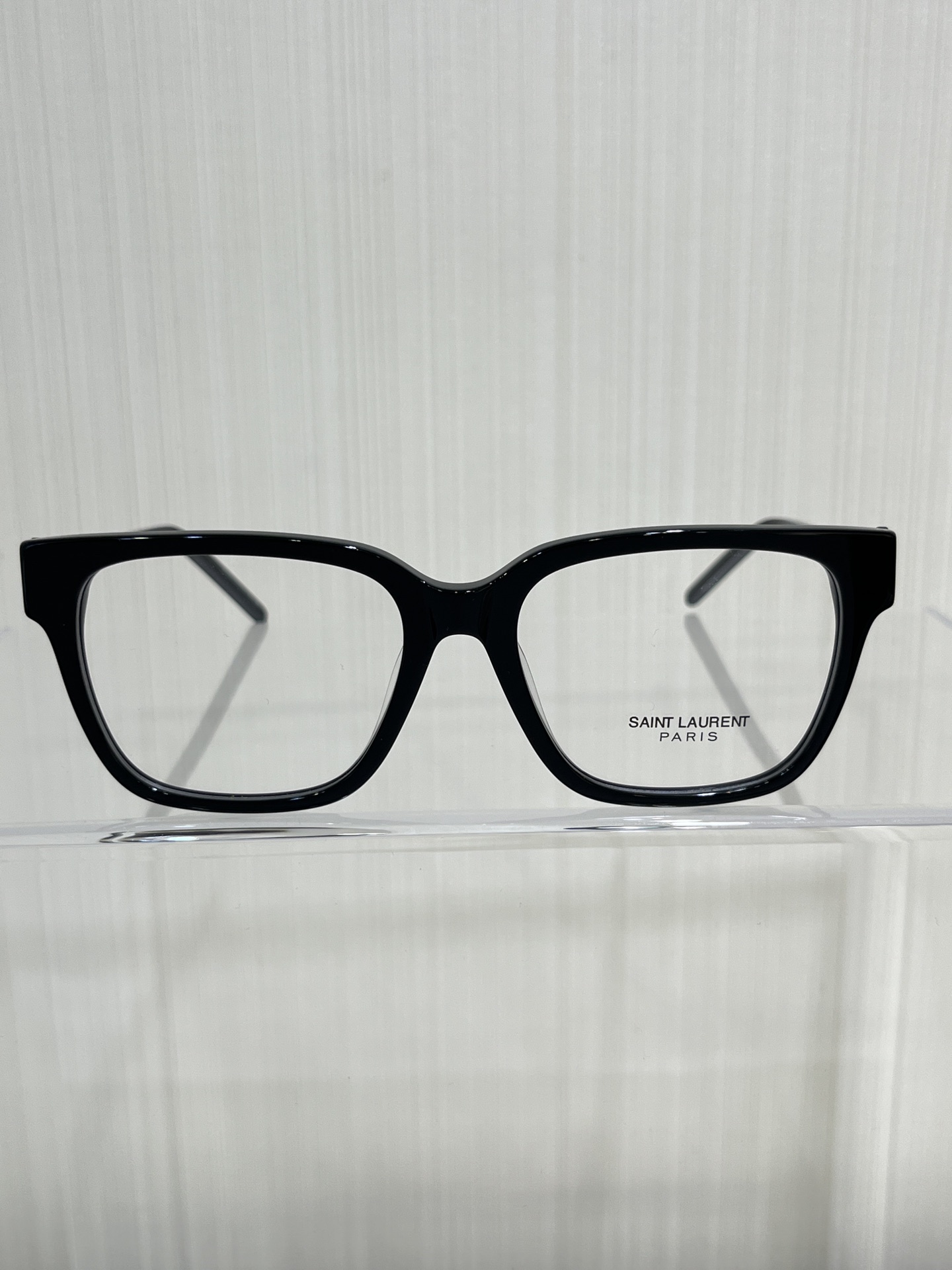 NO:632304,SLM480A YSL letter plain frame Wu Xin's same model ZP-level good quality, fine details and engraving, self-matched degree, daily decoration bonus item.,, saint laurent, Cartier high-end jewelry19860909SLM480A YSL字母素颜框吴昕同款 zp级好品质,细节刻字精细 自配度数,日常装饰加分单品.,,saint laurent,卡迪亚高端饰品,Jewelry