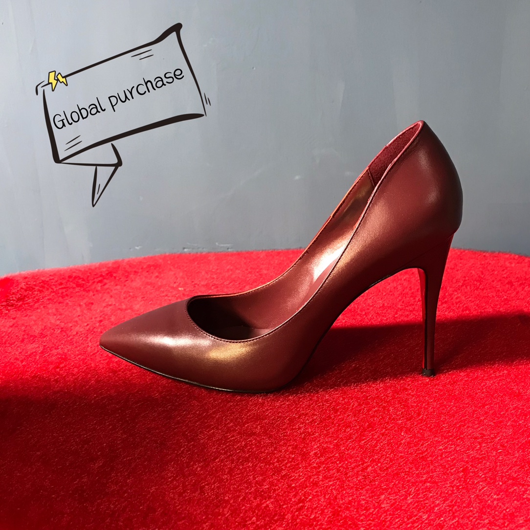 NO:100295,High-end custom classic series!  H10Cm, size 34-42.. Genuine leather sole. 9033-003. Wine red cow leather, Wine red sheepskin. Customized model. No return or exchange. Official website synchronization Reference: 9033-003 Color:.wine/wine Material: Cowhide Lining: goat leather Heel height: 10Cm Sole:leather sole Size: EUR 34-42 (US 4-11):,,cowhide, sheepskin,Leather soles19860909高端订制 精典款系列！ H10Cm,尺码34-42码..真皮大底.9033-003.酒红牛皮,酒红羊皮里.订制款.不退不换.官网同步 Reference:9033-003 Color:.wine/wine Material:Cowhide Lining:goat leather Heel heigh:10Cm Sole:leather sole Size:EUR 34－42（US 4一11) :,,cowhide,sheepskin,Leather soles,Women's Shoes