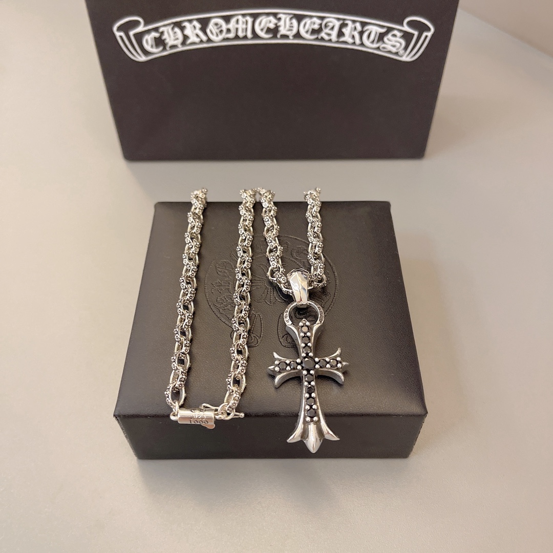 NO:533673,Too handsome and exciting the latest model Croxin, no explosion, factory direct sales, original one-to-one reproduction, Croxin retro necklace, jewelry boutique, chrome hearts, necklace19860909太帅爆了最新款克罗心 不爆不发 厂家直销 原版一比一复刻 克罗心复古项链,饰品精品,chrome hearts,necklace,Jewelry