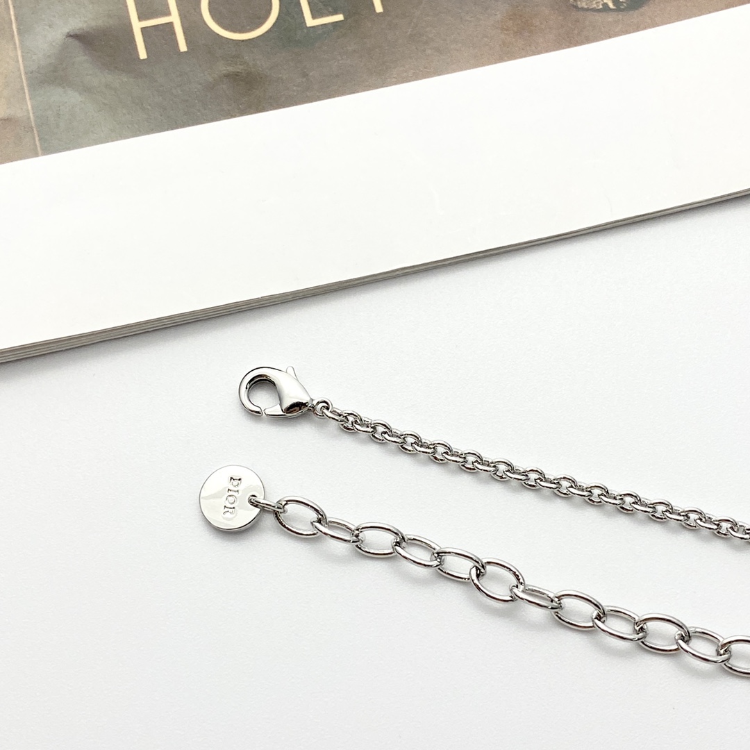 Dior Rhinestone CD Letter Necklace - Stylish & Elegant Women's Jewelry 7 i1727663245 6264 5