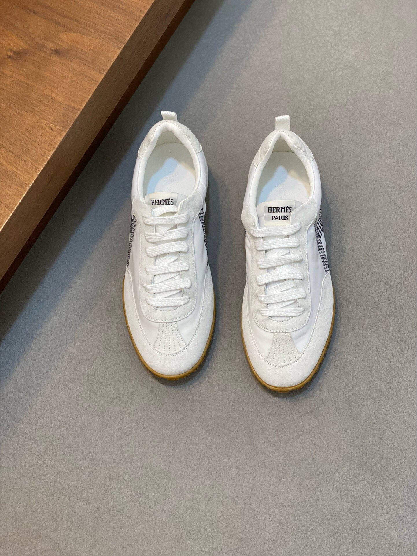 NO:219249,Brand HERMES original color matching, size 38-44 customized 45.46 price, new Hermes style, boutique sports shoes, upper cowhide, creating a full cowhide footbed cowhide inner style, dynamic original, Hermes comfortable sole, simple and generous sports and casual, Hermes casual shoes, hermes, hermes, sneakers, cowhide19860909品牌HERMES 颜色原版配色 码数38-44订做45.46 价格 材质爱马仕新款 精品运动鞋 鞋面牛皮打造全牛皮垫脚牛皮内里版型时尚 动感十足原版 爱马仕舒适大底 简洁大方运动休闲,爱马仕 休闲鞋,hermes,hermes,sneakers,cowhide,Men's shoes