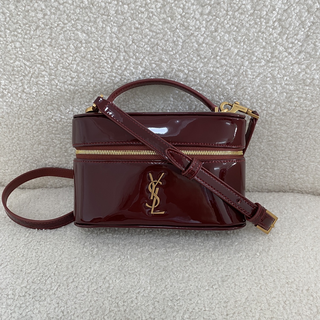 Yves Saint Laurent Taschen Kupplungsbeutel Kosmetiktaschen Maroon Rot Lackleder Gaby