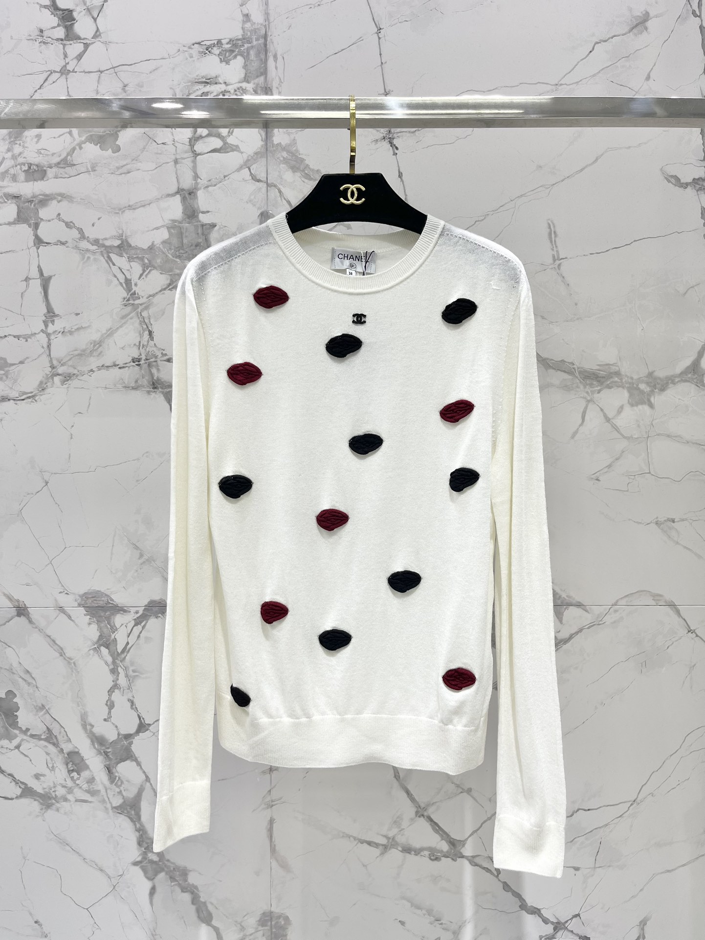 Chanel Vêtements Pull En Tricot Sweatshirts Les roses Tricot Collection automne – hiver