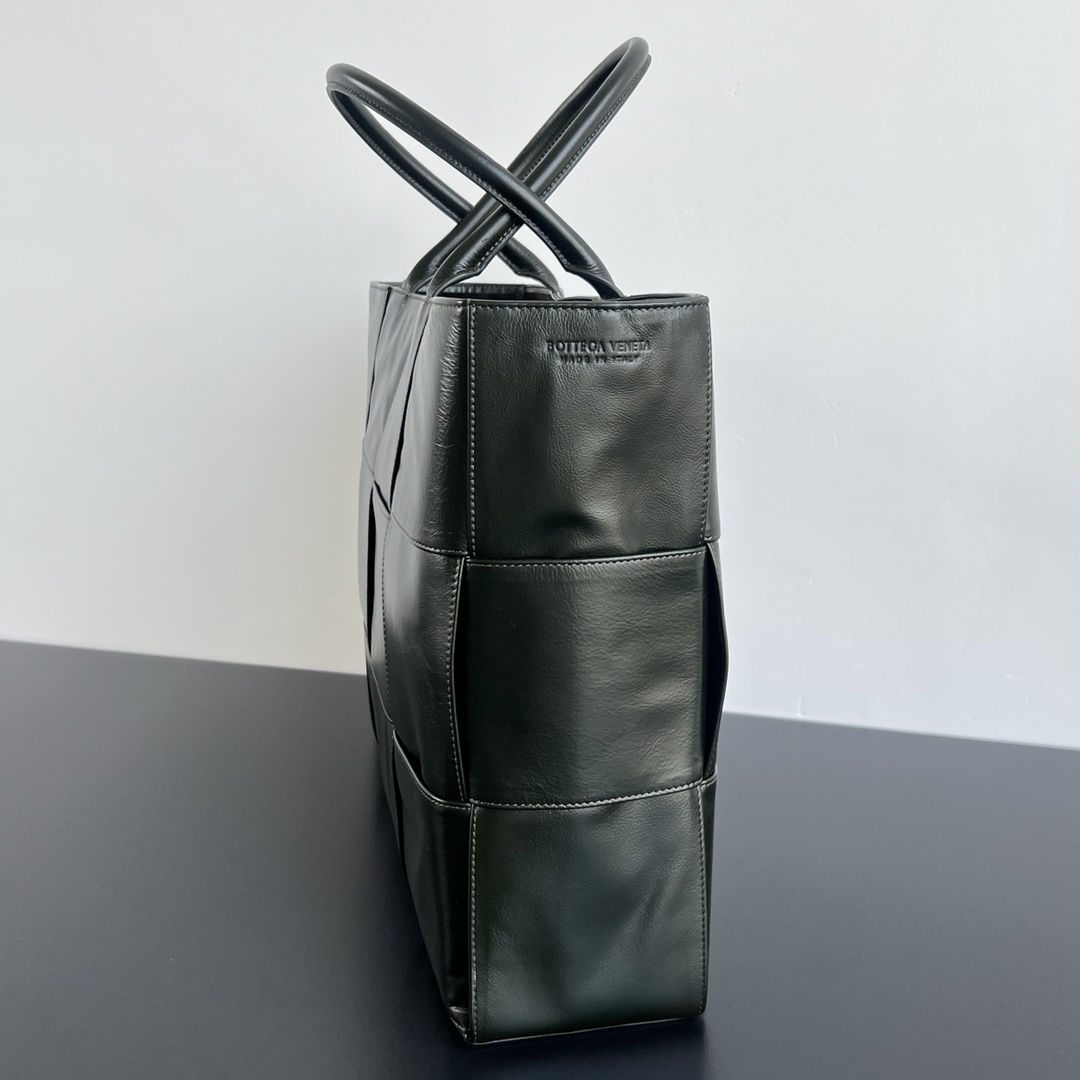 [Bottega Veneta Men