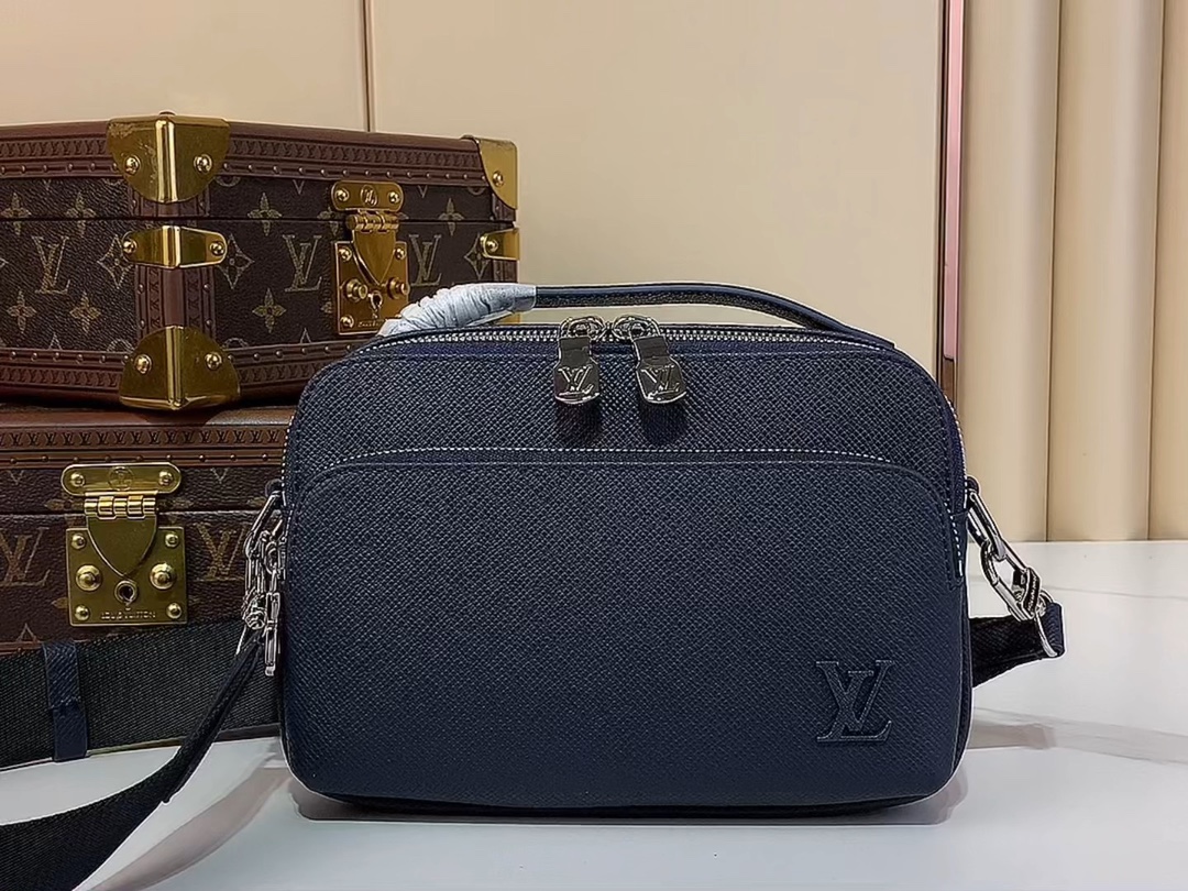 Louis Vuitton LV Avenue Borse Messenger Blu scuro m11657