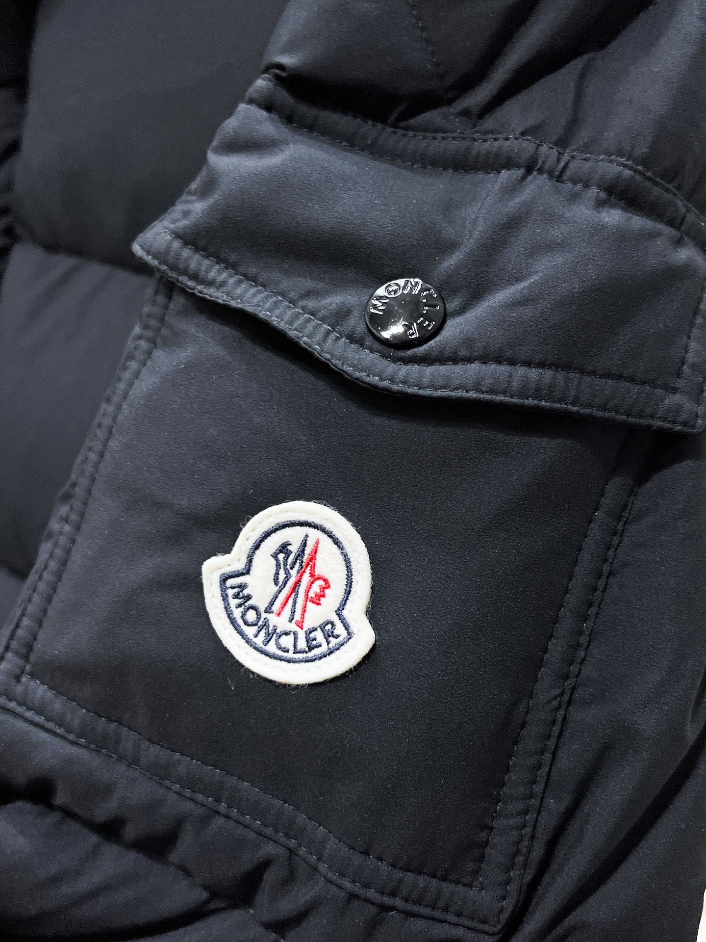 蒙口moncler2024秋冬新款连帽羽绒服外套爆款来袭高版本蓬松又保暖品相超级好进口防风防雨面料软糯亲