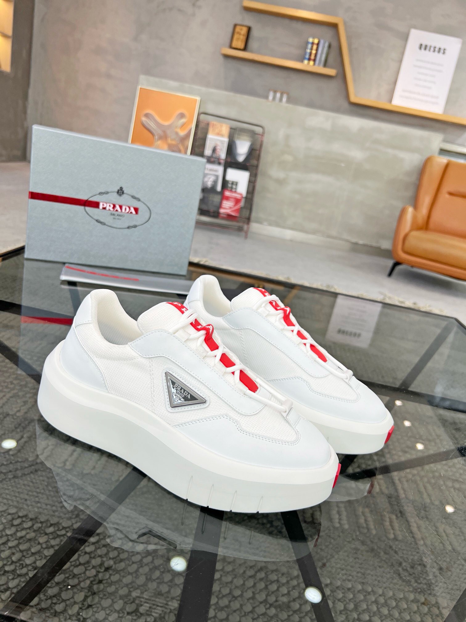 NO:219532,Brand P R A D A Color Original Color Number 38-44 Customized 45 Price Material Prada New Style Casual Shoes Super High Quality Original Single Version Luxury Material Selection Upper is made of cowhide with mesh fabric   cowhide foot pads purely handmade for comfortable wearing experience Original special sole, Prada, prada, cowhide19860909品牌P R A D A 颜色原版配色 码数38-44定做45 价格 材质普拉达新款 休闲鞋超高品质 原单·版本奢华选材鞋面采用牛皮搭配网布面料 牛皮垫脚纯手工打造只为舒适的穿着体验原版特供大底,普拉达,prada,cowhide,Men's shoes