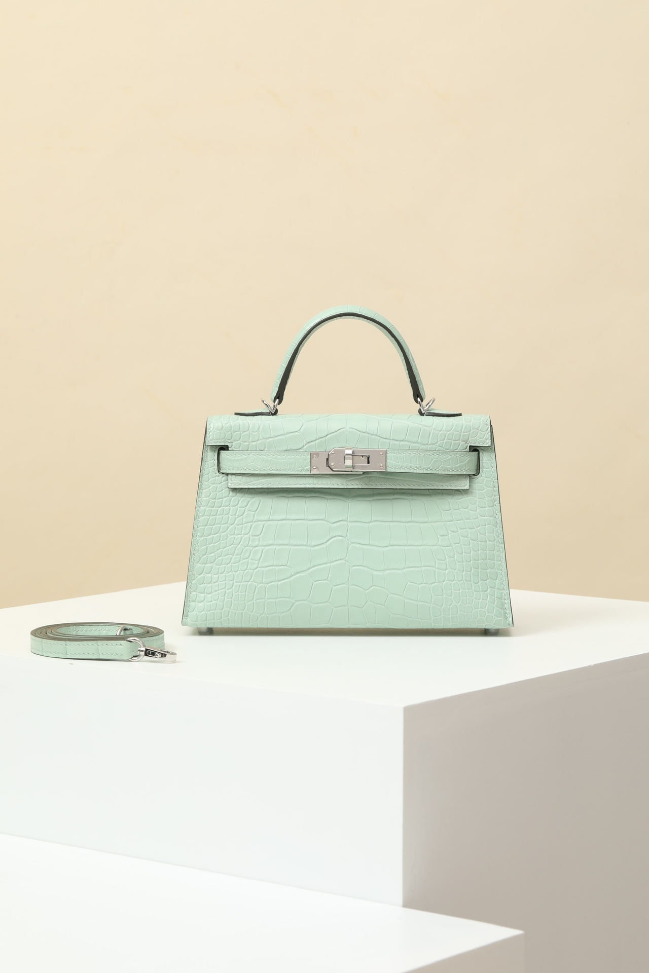 Hermes Kelly Bolsos de mano Bolsos cruzados y bandoleras Verde Mini