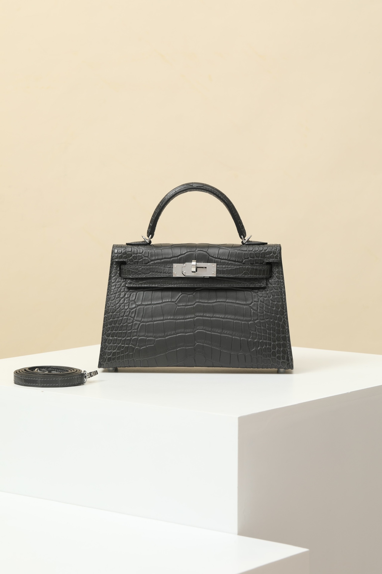 Hermes Kelly Bolsos de mano Bolsos cruzados y bandoleras Gris Mini