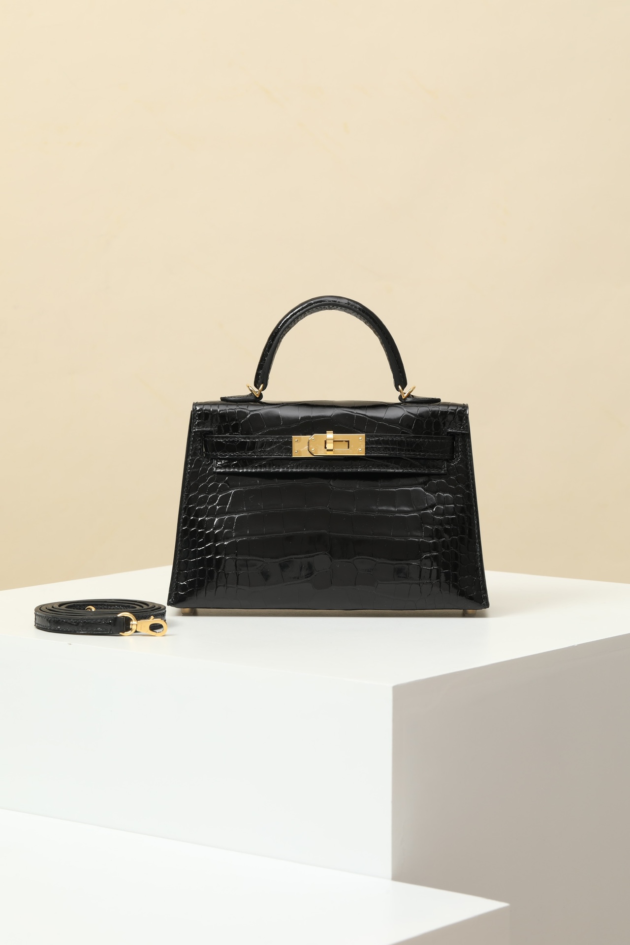 Réplica de alta calidad barata
 Hermes Kelly Bolsos de mano Bolsos cruzados y bandoleras Negro Oro Mini