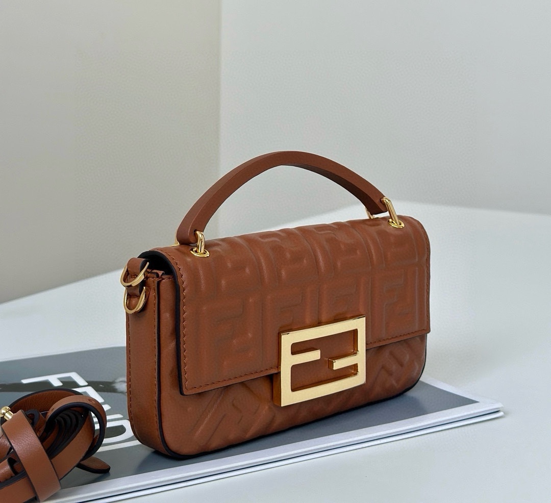 [Fendi Women
