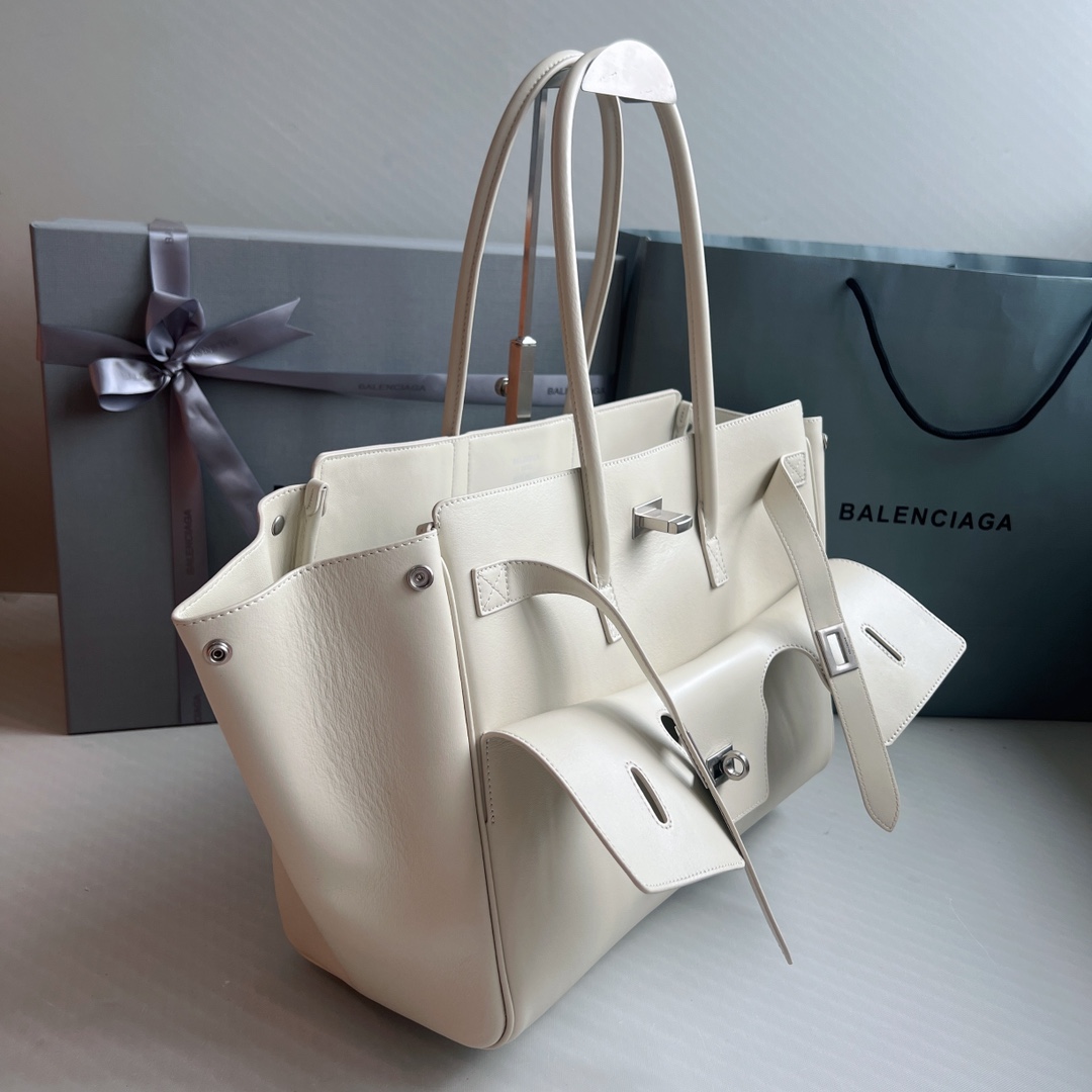 [Balenciaga Women