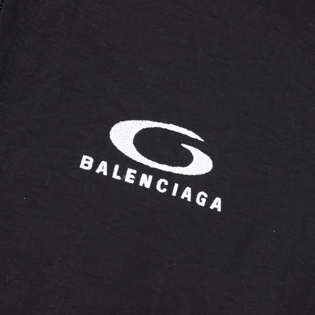 Balenciaga/巴黎世家 胸口刺绣徽标风衣外套