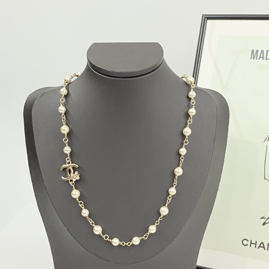 Chanel Women's Flower Double C Pearl Necklace, Elegant and Luxurious