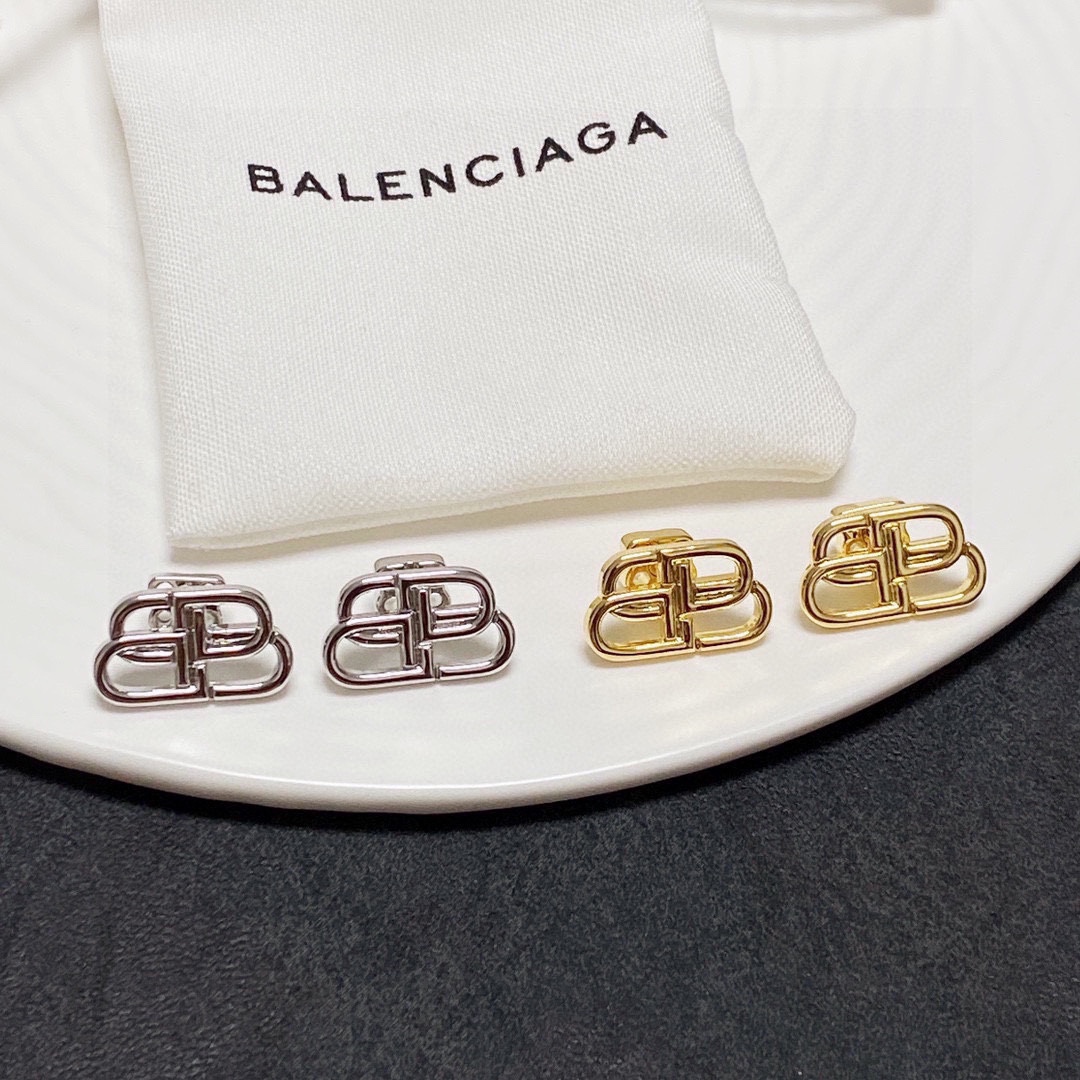 Balenciaga luxury earrings 3