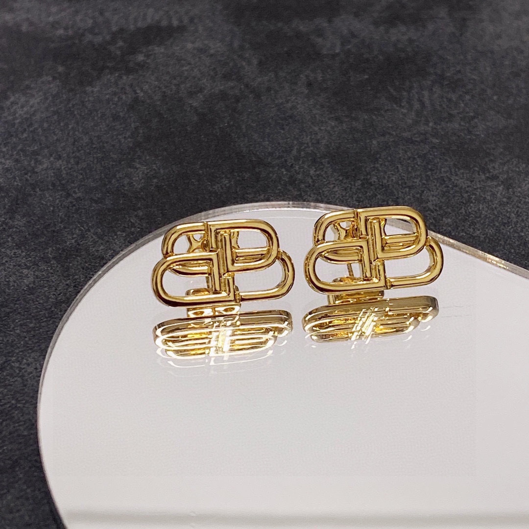 Balenciaga luxury earrings 4