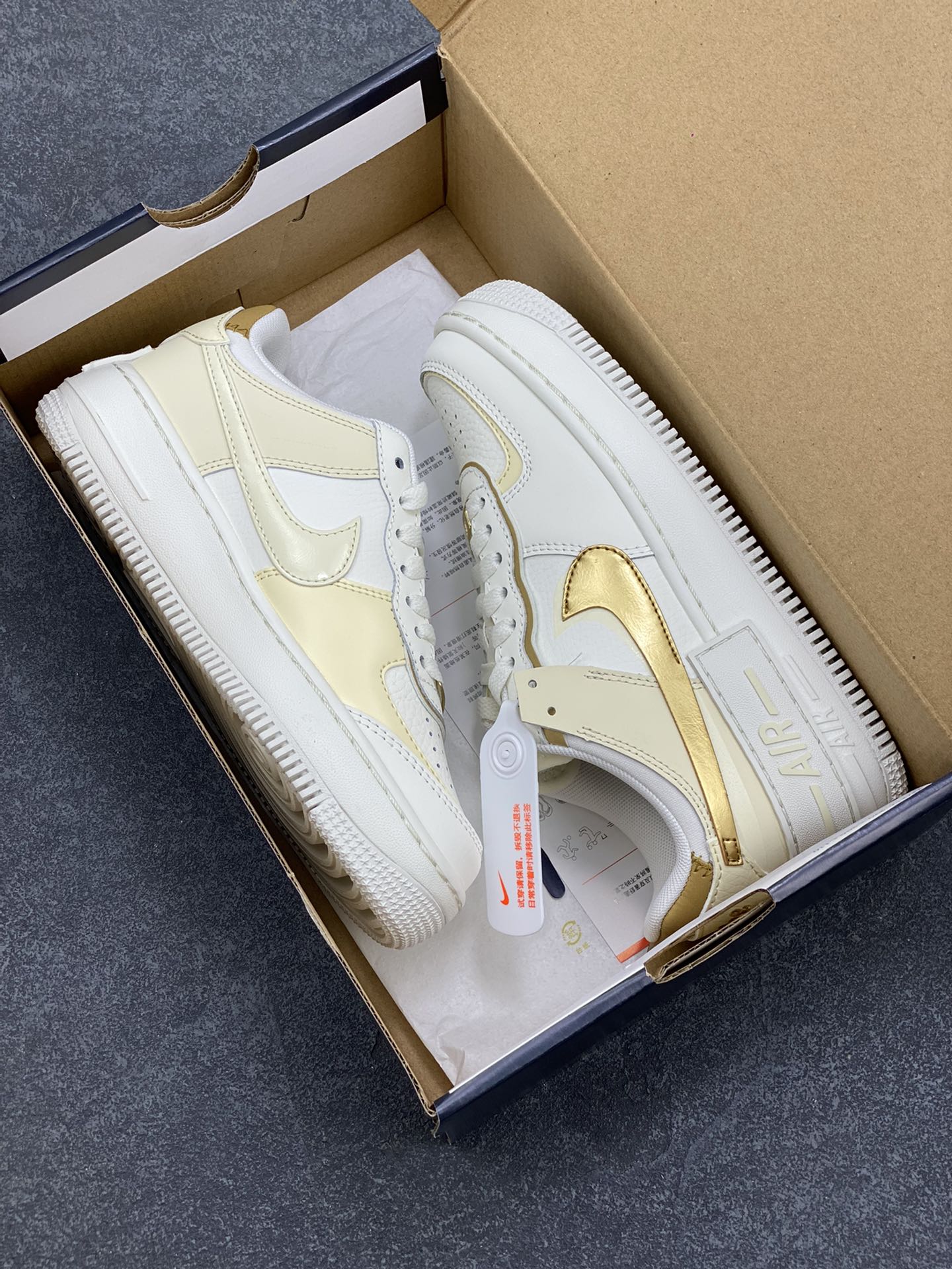 图片[9]-NK Air Force 1 Shadow 轻量增高低帮百搭板鞋\”拼接马卡龙\” 全新少女系解构主义设计双层轻量EVA发泡中底+防滑RB橡胶外圈底鞋底 原楦头原纸板 打造纯正空军版型 专注外贸渠道 全掌内置蜂窝气垫 原盒配件 原厂中底钢印、拉帮完美 货号： DZ1847-108 尺码：35.5 36 36.5 37.5 38 38.5 39 40-选品中心