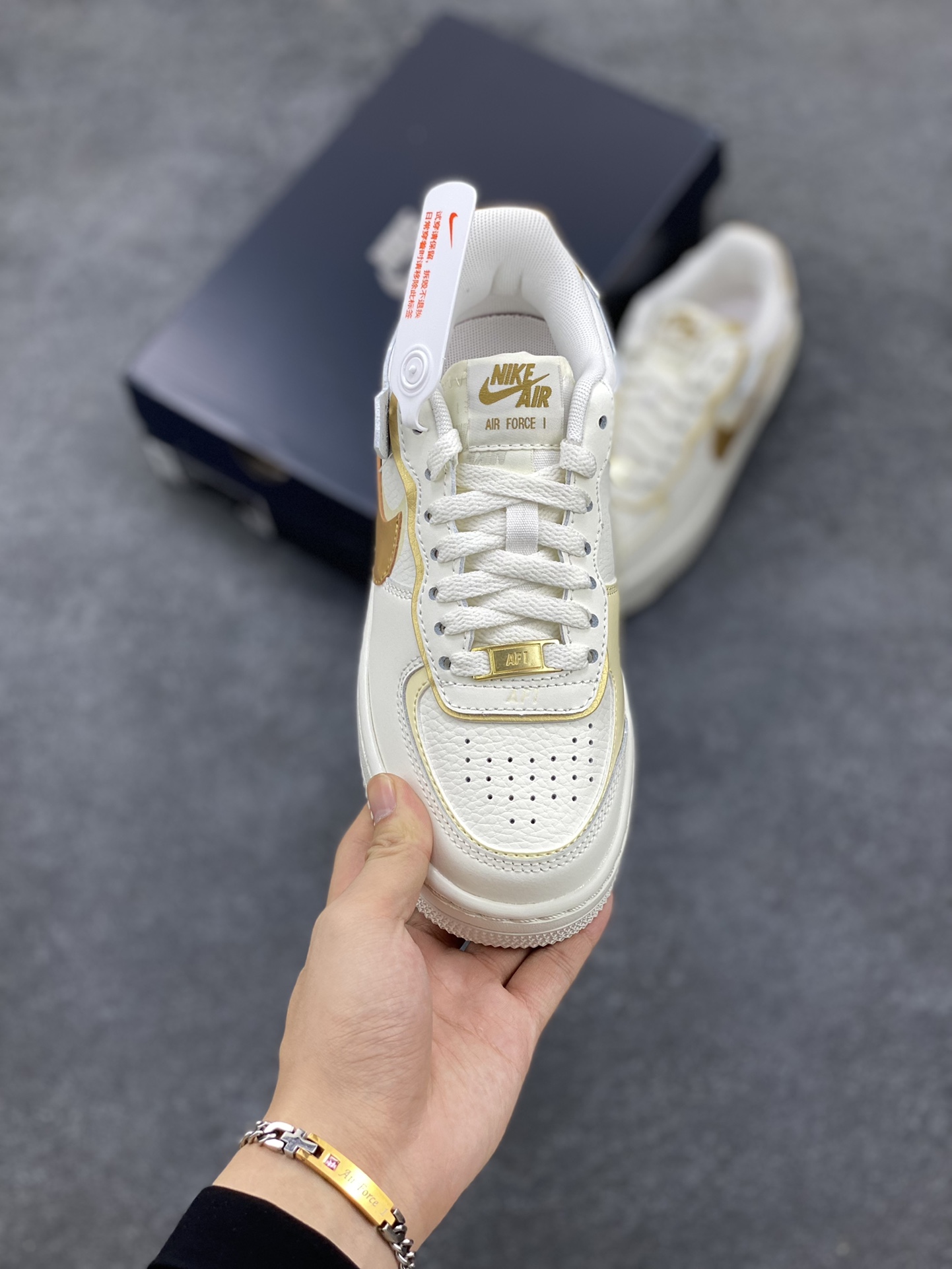 图片[2]-NK Air Force 1 Shadow 轻量增高低帮百搭板鞋\”拼接马卡龙\” 全新少女系解构主义设计双层轻量EVA发泡中底+防滑RB橡胶外圈底鞋底 原楦头原纸板 打造纯正空军版型 专注外贸渠道 全掌内置蜂窝气垫 原盒配件 原厂中底钢印、拉帮完美 货号： DZ1847-108 尺码：35.5 36 36.5 37.5 38 38.5 39 40-选品中心