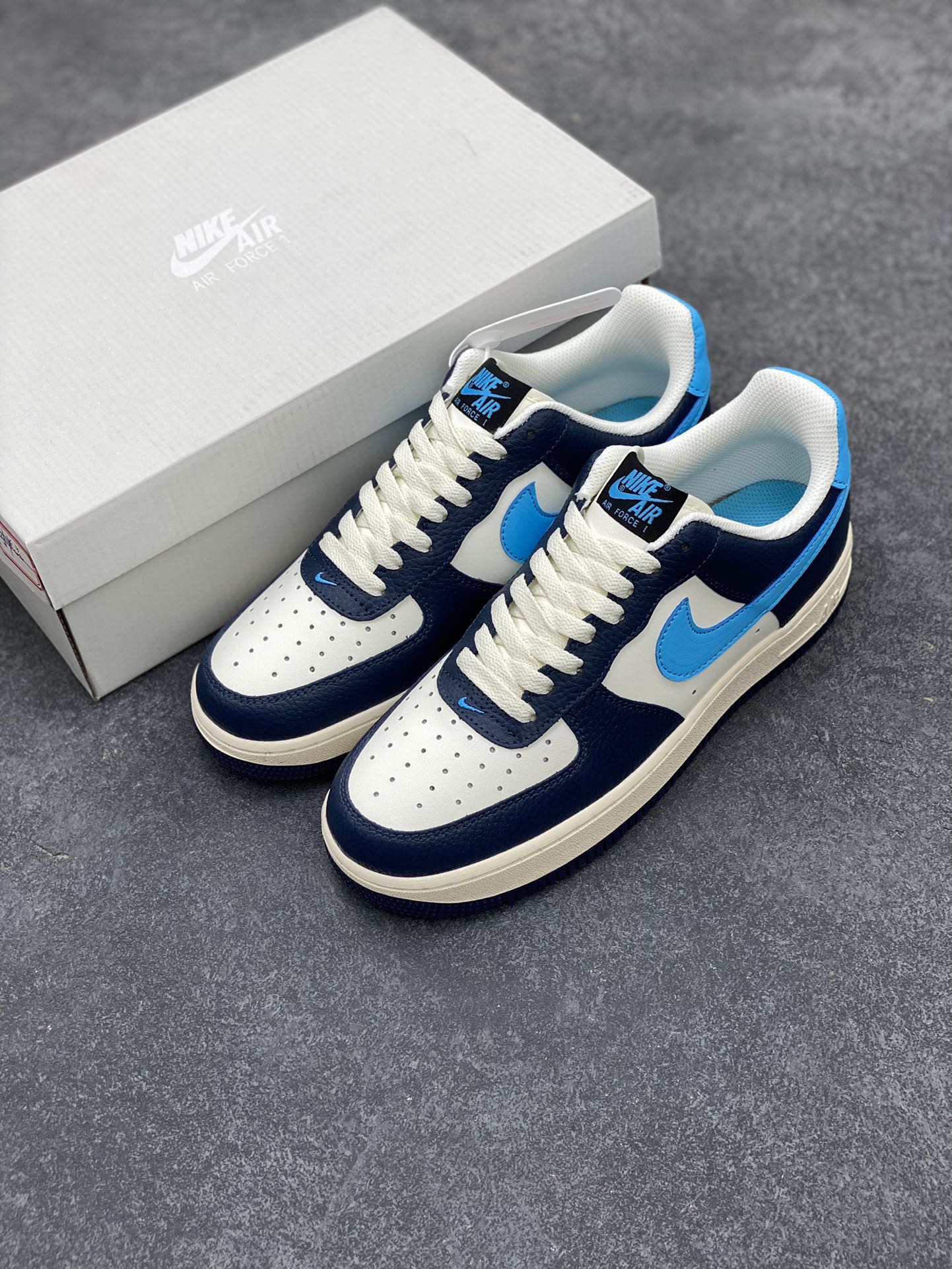 图片[8]-Nike Air Force 1 Low 07 BTS 白蓝 原楦头原纸板 打造纯正低帮空军版型 专注外贸渠道 全掌内置蜂窝气垫 原盒配件 原厂中底钢印、拉帮完美 货号：HJ9291-478 尺码：36 36.5 37.5 38 38.5 39 40 40.5 41 42 42.5 43 44 44.5 45-选品中心